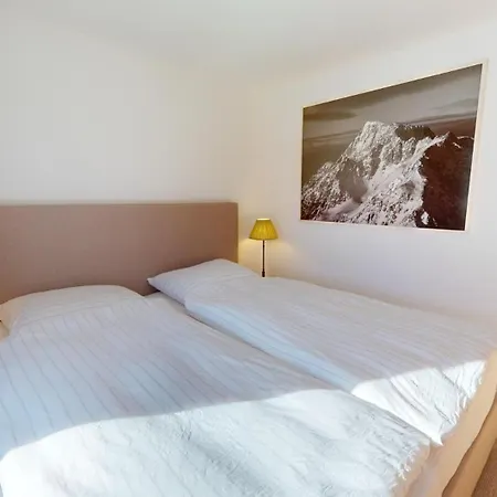 Appartement Brattas 40 *